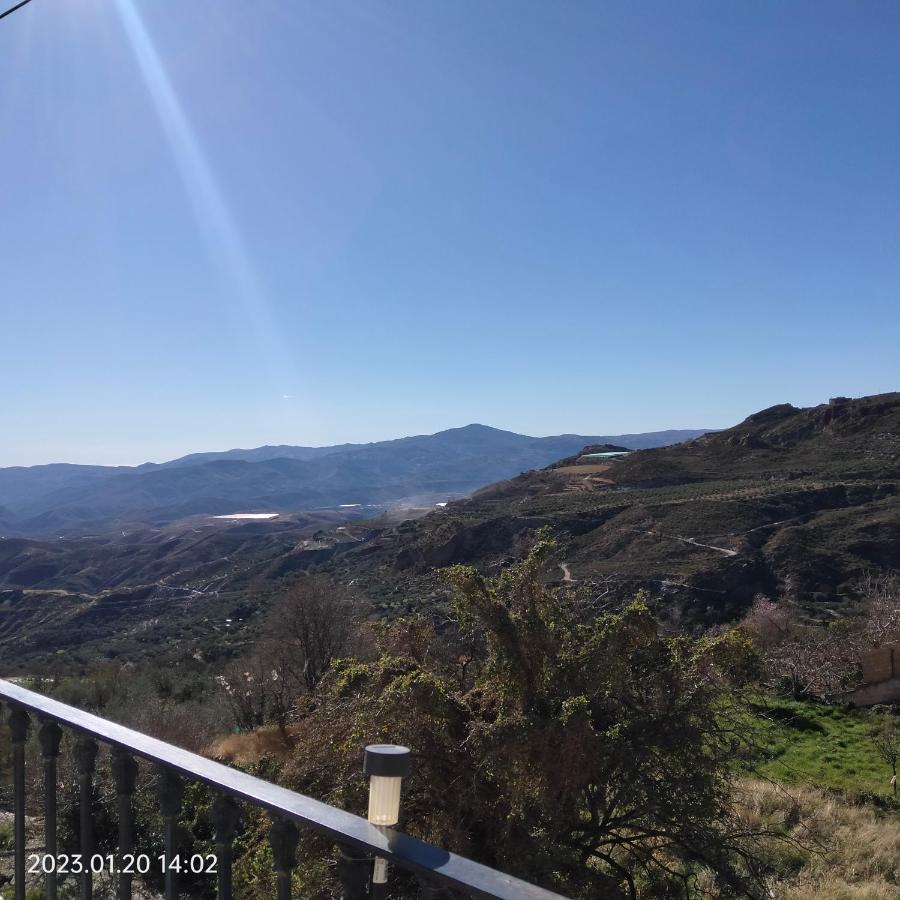 Apartamento Vacacional En La Alpujarra 拉洛勒斯 外观 照片