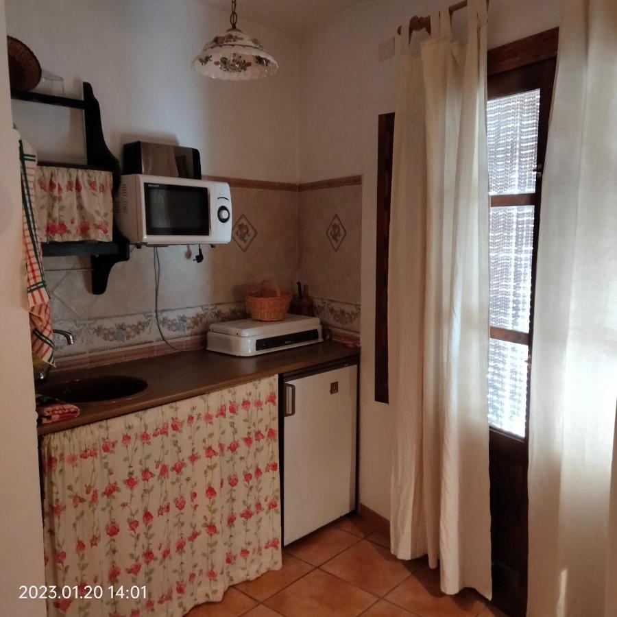 Apartamento Vacacional En La Alpujarra 拉洛勒斯 外观 照片